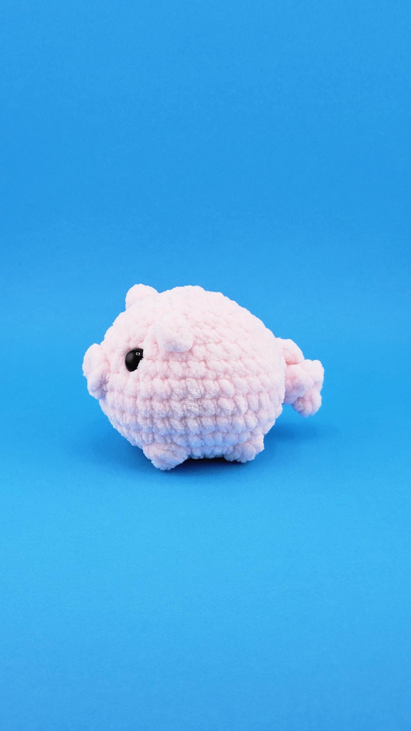 Unique and cute pig crochet amigurumi pattern beginner friendly.